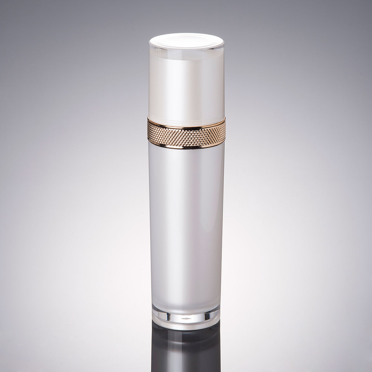 ขวดอะคริลิค/พลาสติกสีขาวมุก ขน - Essence Serum Toner บทวิจารณ์และราคา